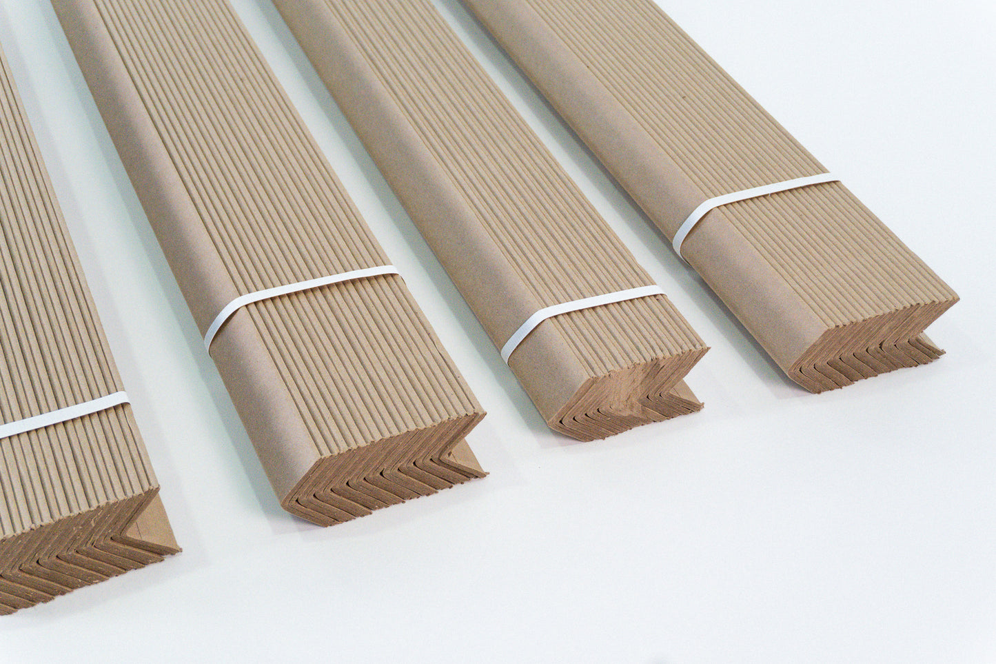 Esquinero de Cartón Kraft – Protección estructural y sustentable