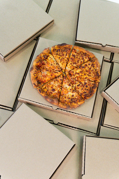 Caja para pizza mediana o comida plana 14" - 35 x 35 x 4 cm – KIT 25137