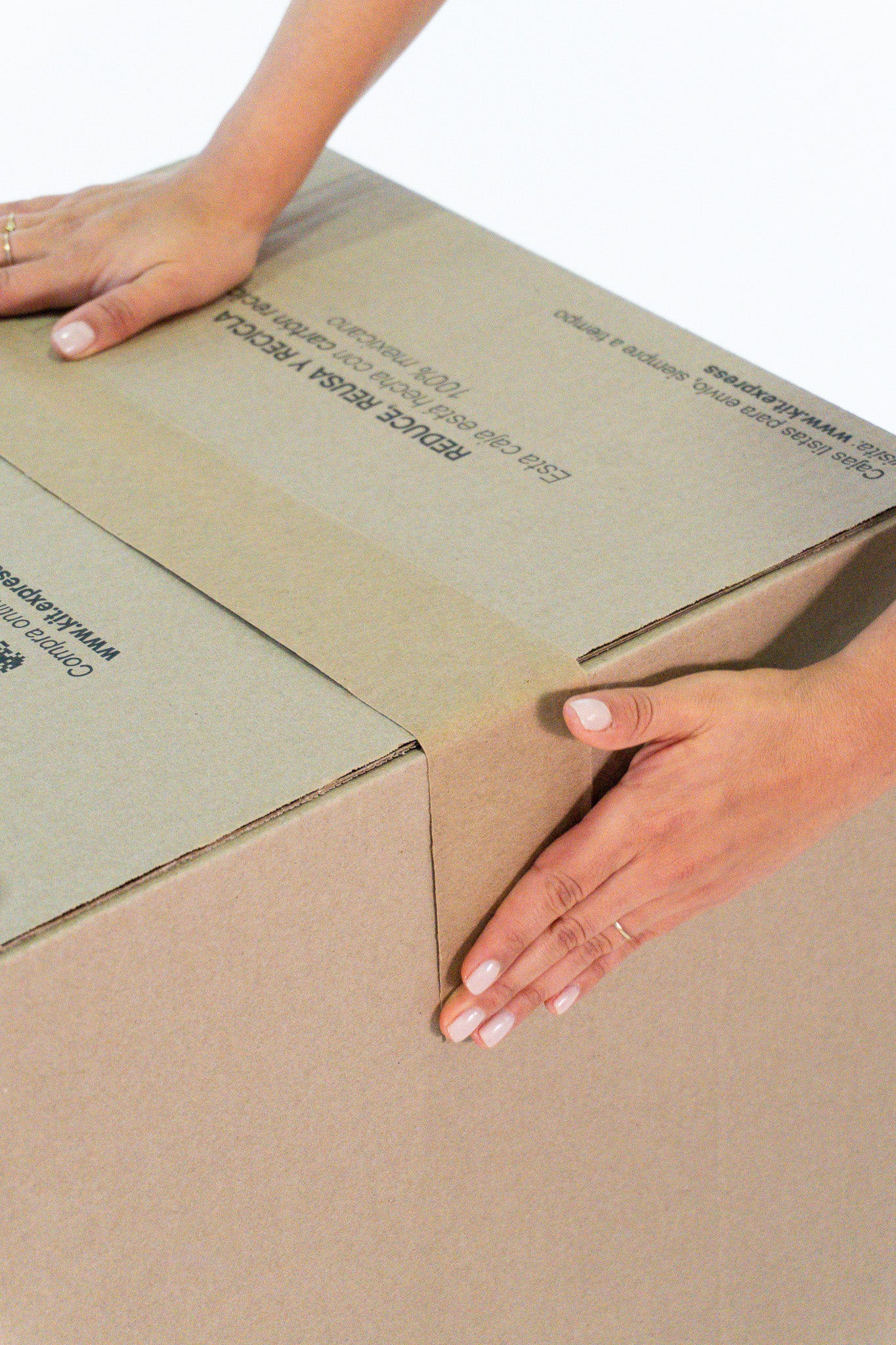 Caja de cartón corrugado 16x16x16″ (41x41x41 cm) – KIT 23170